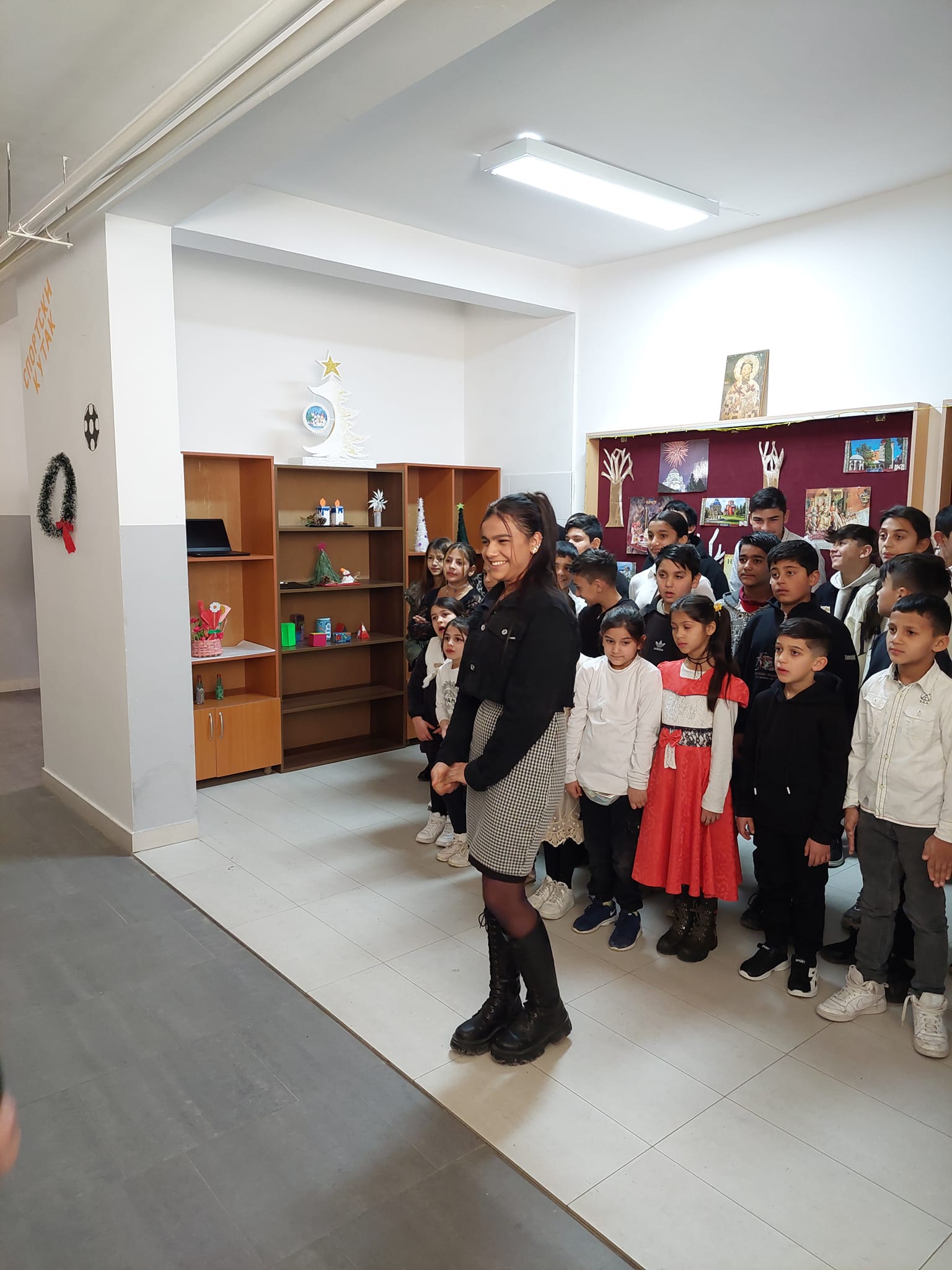 419242601_122148152420035731_2903916006110920821_n